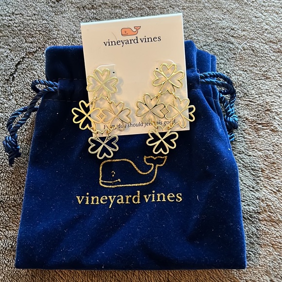 Vineyard Vines gold earrings. 1 3/4” x 1 1/4” - Picture 3 of 3